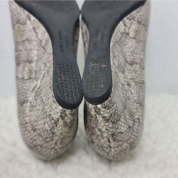 Cole Haan Women's Size 6.5  Gray Snake Grand Ambition 3" Wedge  Leather Pump - Picture 8 of 9